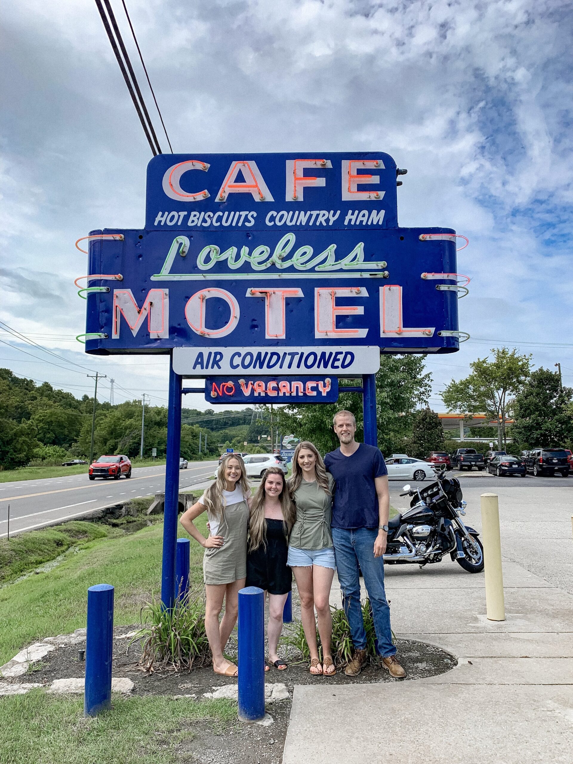 Loveless Cafe | Best Food in Nashville | Kaci Nicole.JPG